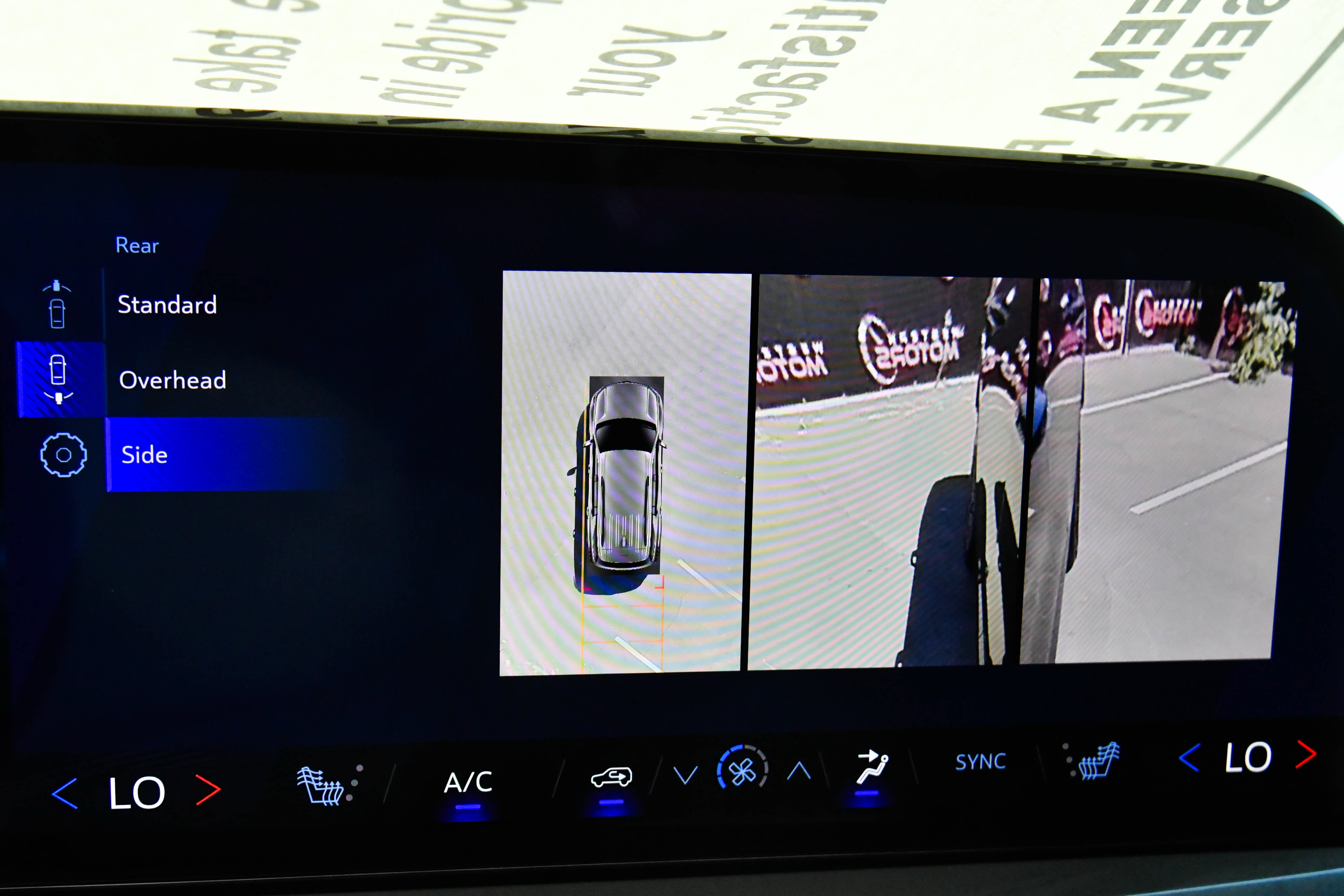 Used 2024 Chevrolet Traverse LT FWD image 22