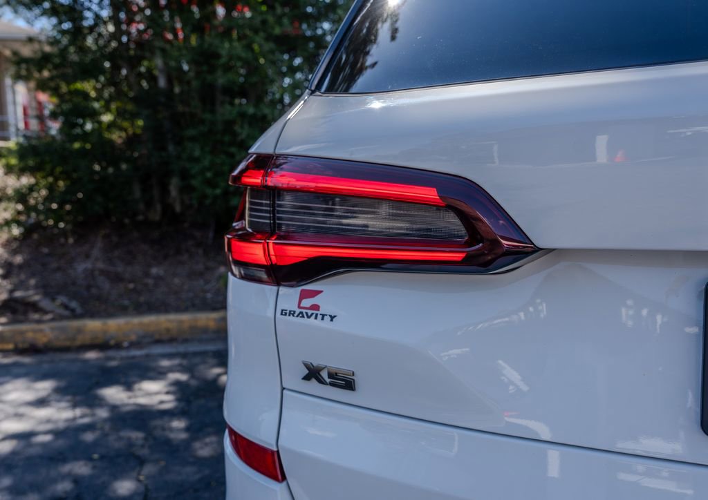 Used 2023 BMW X5 M50i w/ Executive Package image 29