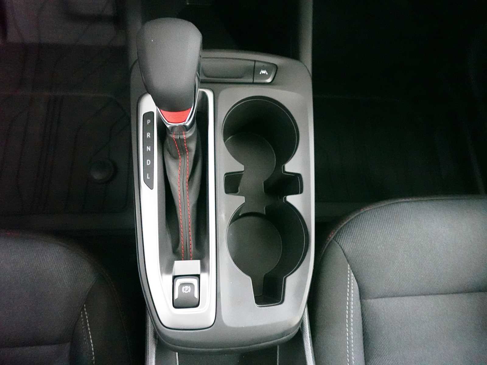 Used 2026 Chevrolet Trax RS FWD image 23