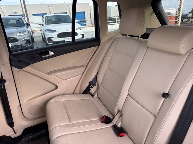 Used 2017 Volkswagen Tiguan S image 23