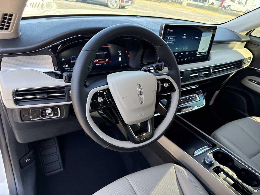 New 2026 Lincoln Corsair Premiere image 33