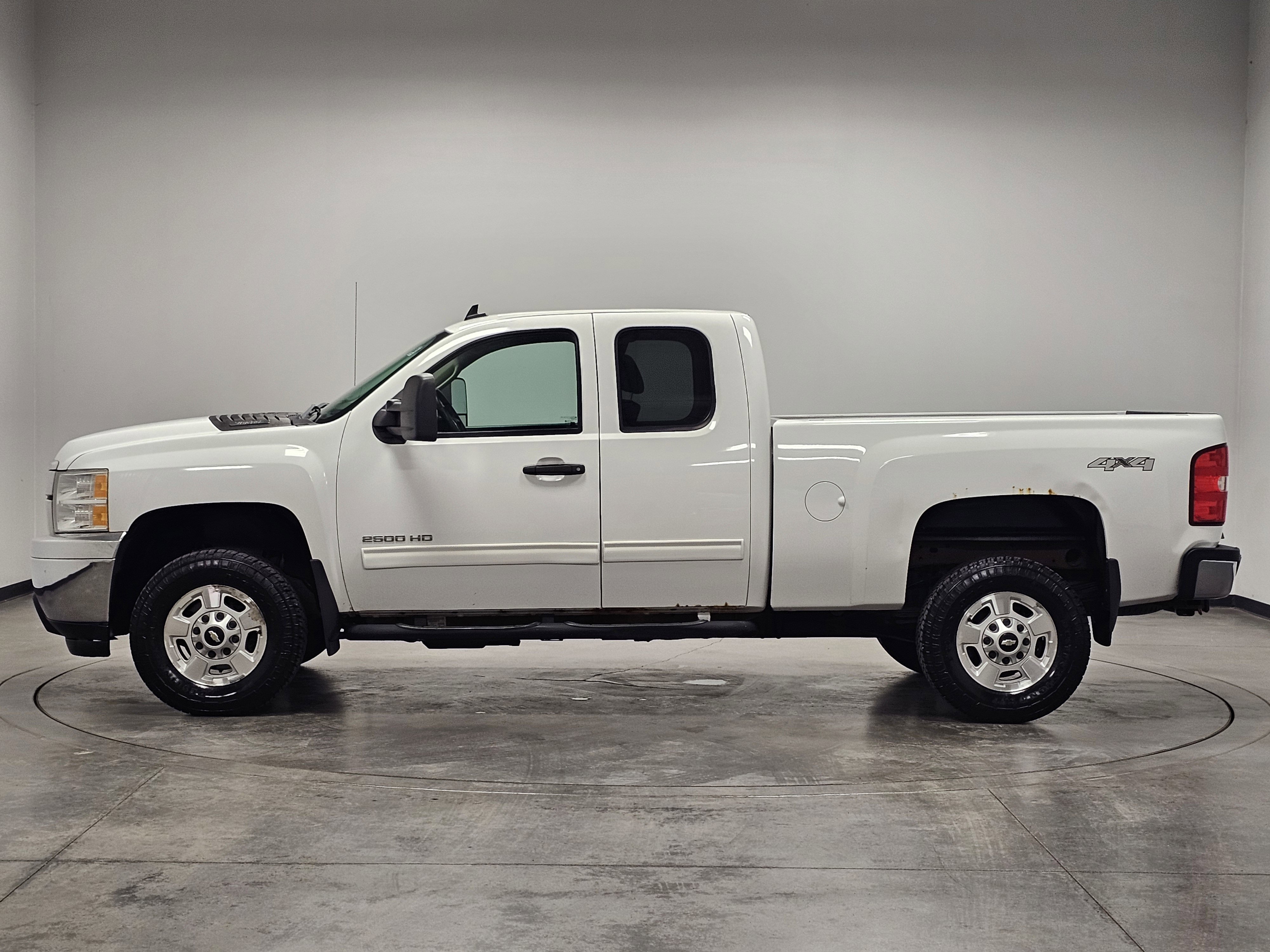 Used 2013 Chevrolet Silverado 2500 LT w/ Convenience Package AWD/4WD image 5