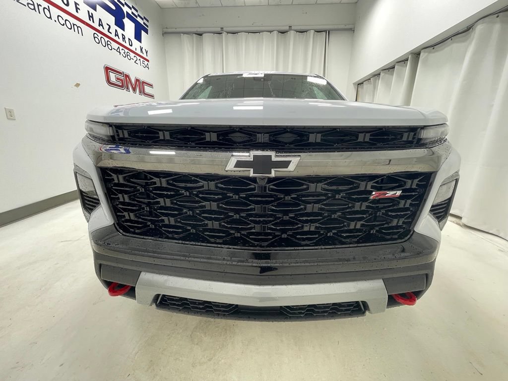 New 2027 Chevrolet Traverse Z71 AWD/4WD image 2