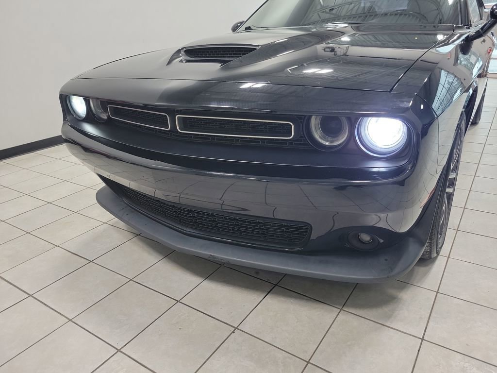 Used 2019 Dodge Challenger GT w/ Driver Convenience Group image 15