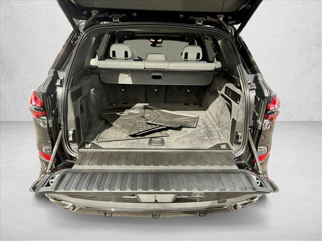 Used 2024 BMW X5 xDrive40i w/ M Sport Package AWD/4WD image 15