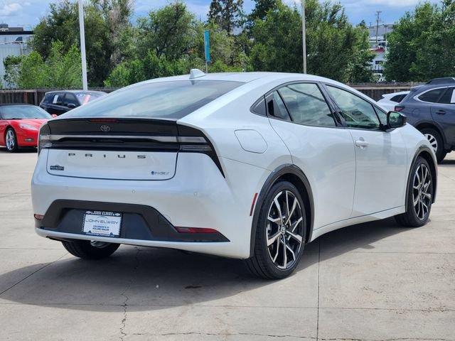 Used 2025 Toyota Prius Plug-In Hybrid FWD image 7