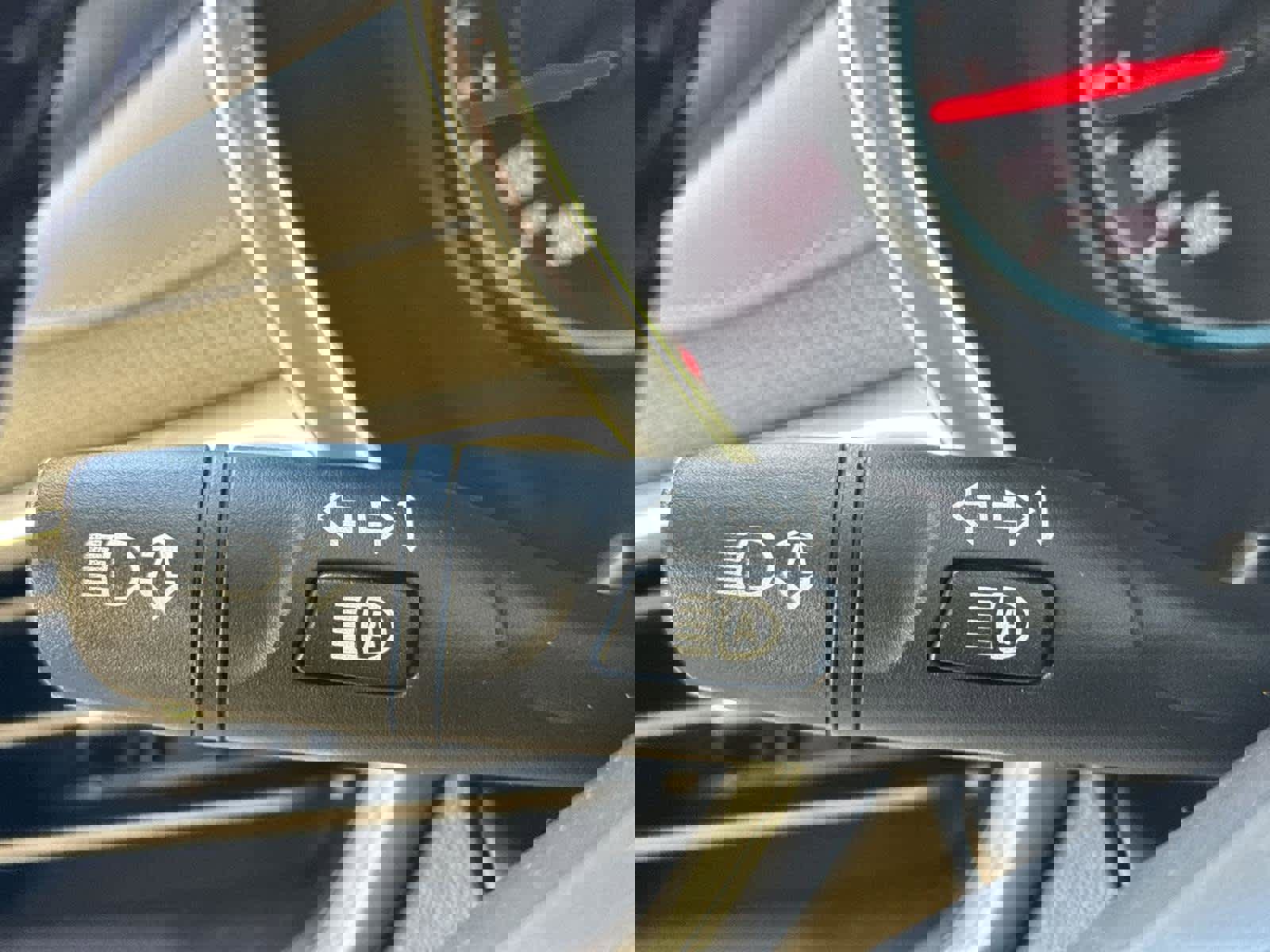 Used 2019 Chevrolet Equinox Premier image 30