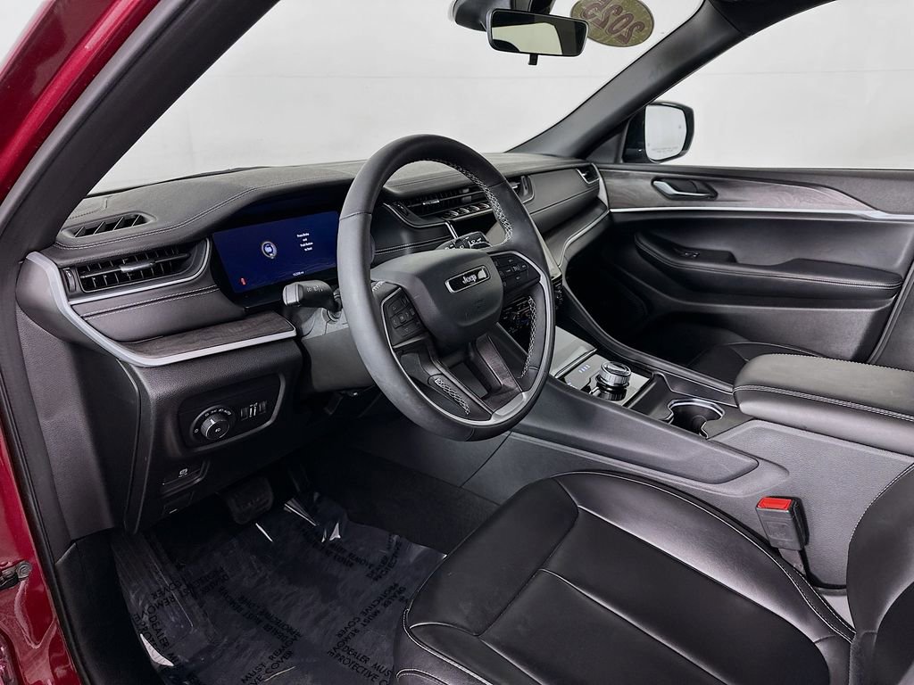 Certified 2025 Jeep Grand Cherokee L Limited image 16