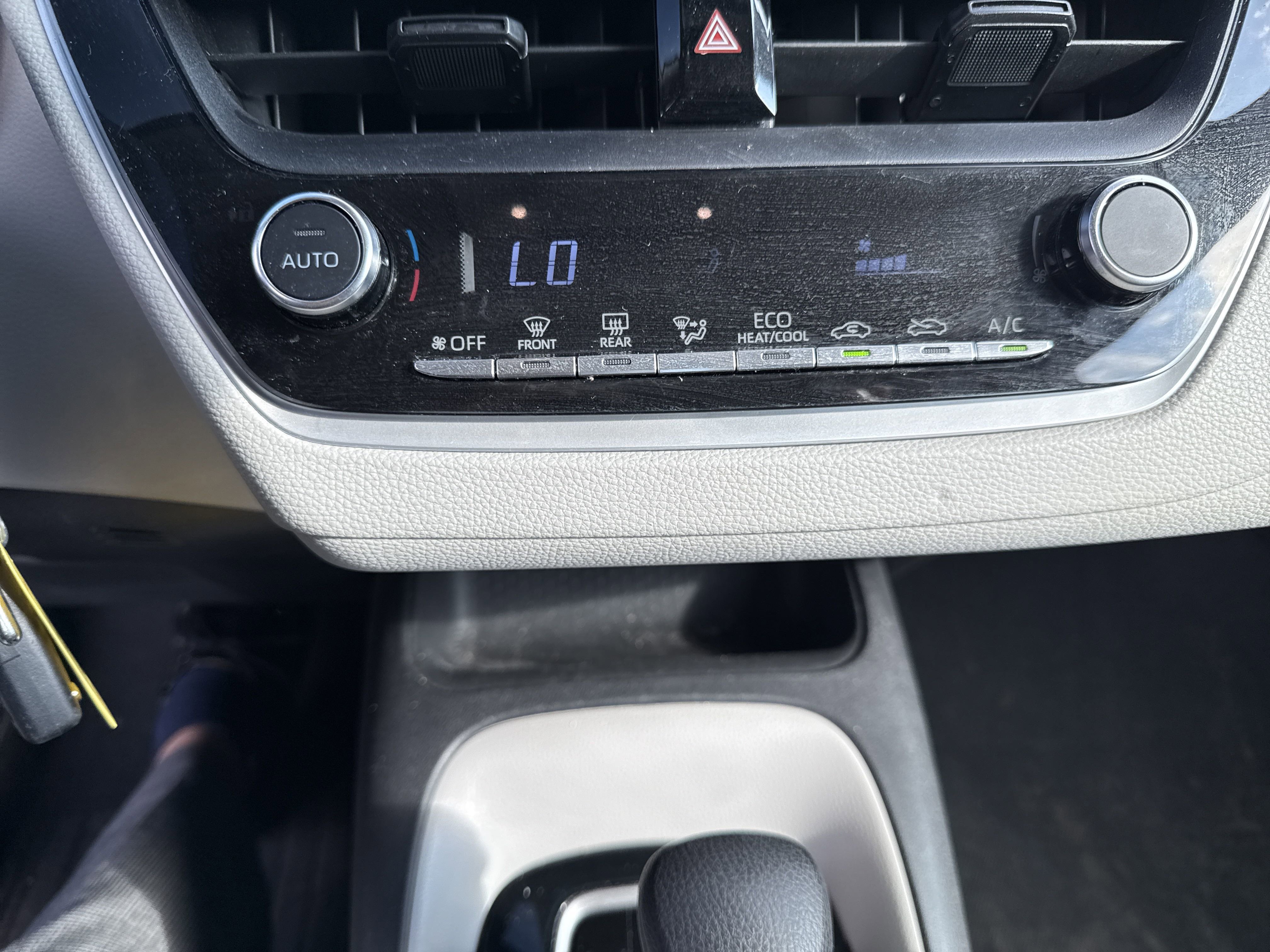 Used 2023 Toyota Corolla LE image 20