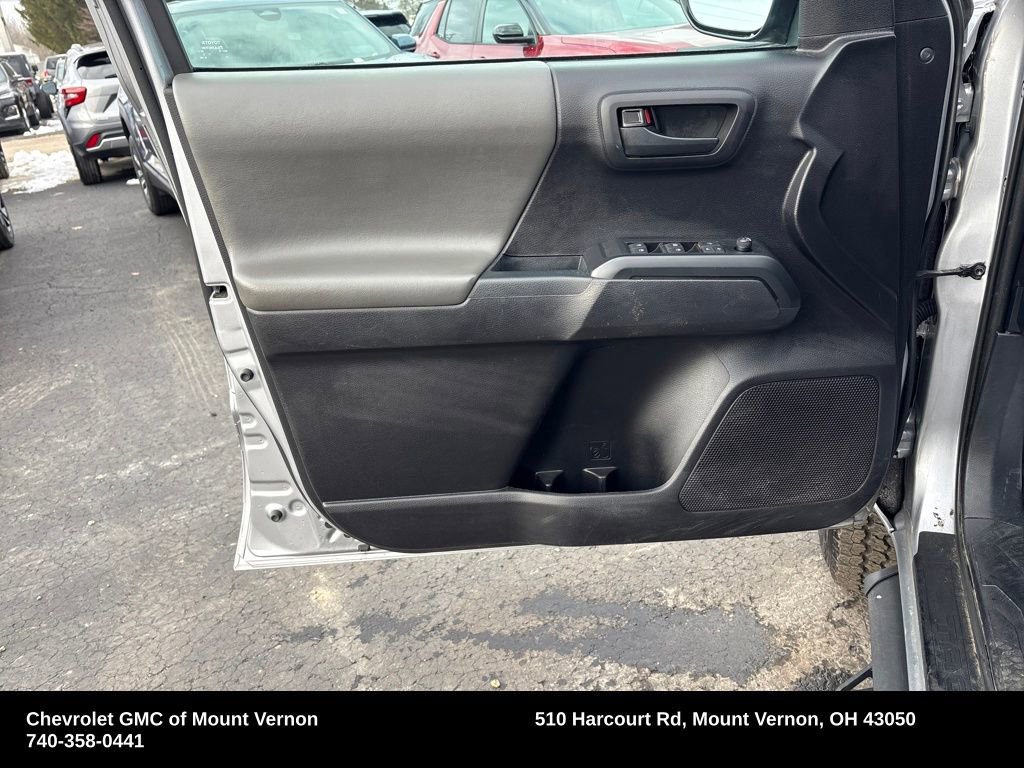 Used 2020 Toyota Tacoma SR image 11