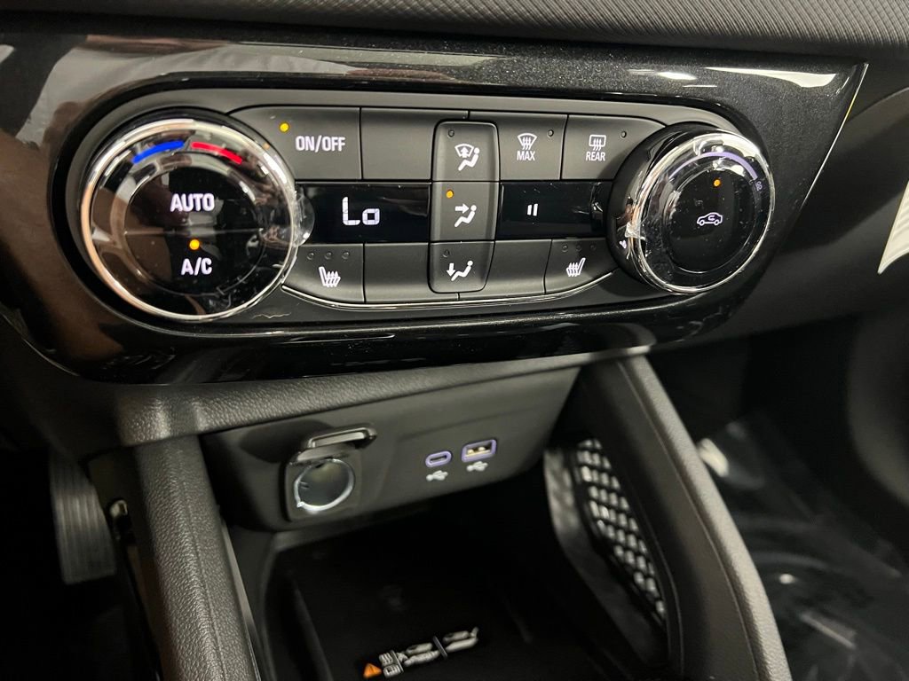 New 2026 Chevrolet TrailBlazer LT w/ Convenience Package FWD image 30