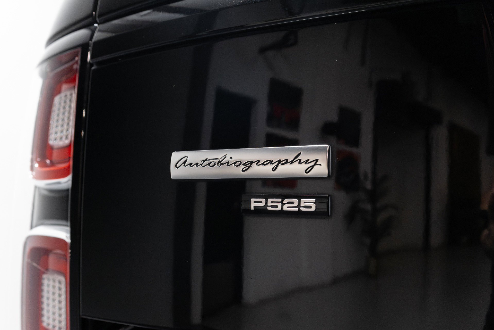 Used 2022 Land Rover Range Rover Autobiography image 40