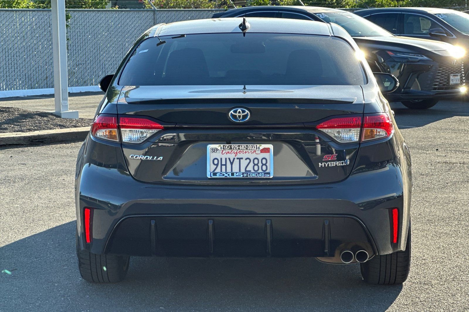 Used 2023 Toyota Corolla SE w/ SE Package image 5