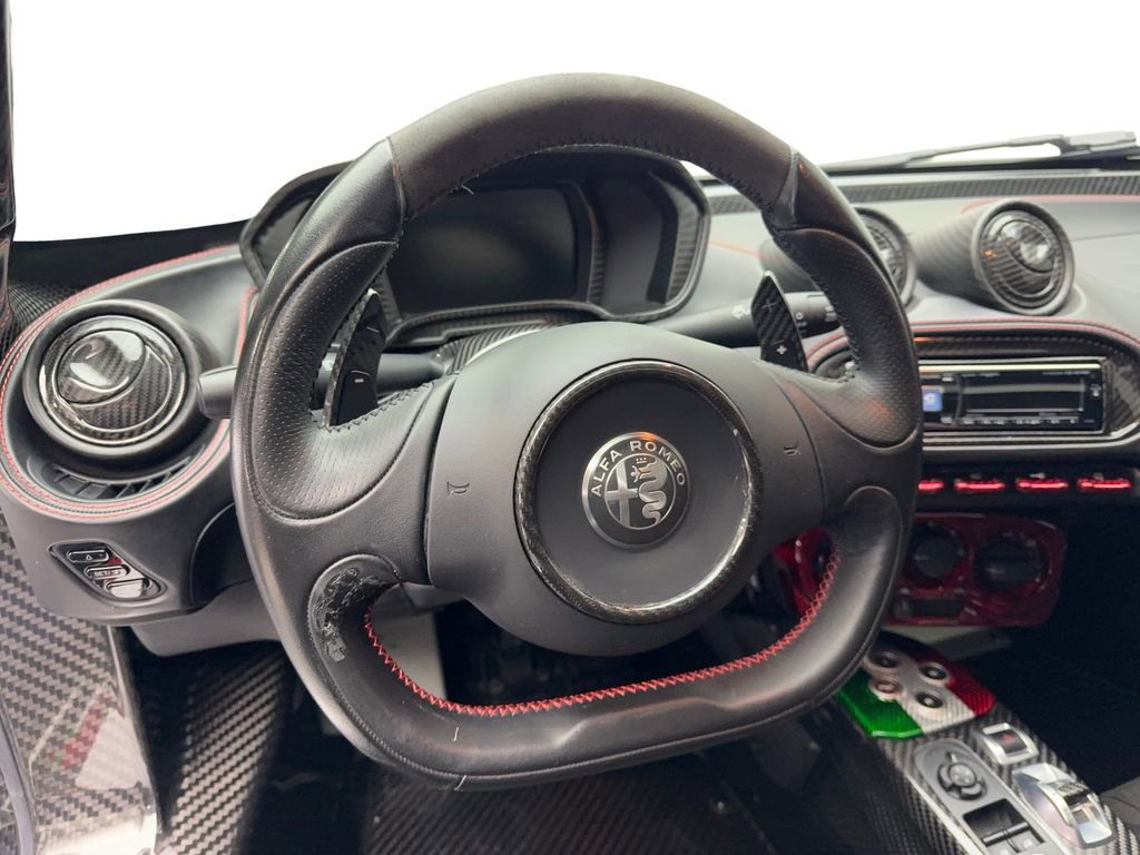 Used 2018 Alfa Romeo 4C Spider RWD image 37