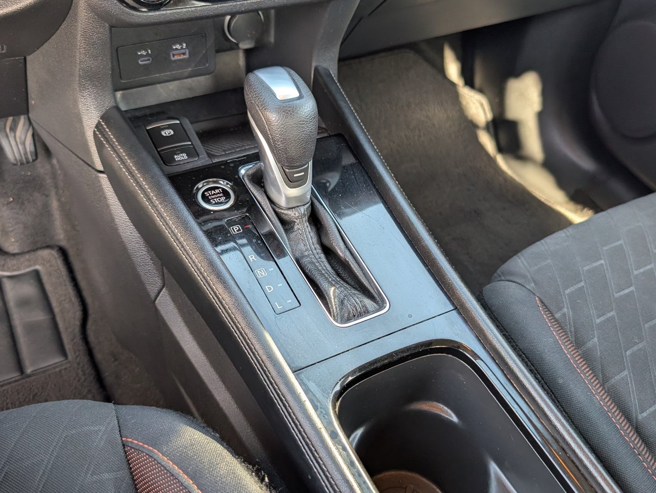 Used 2023 Nissan Kicks SR FWD image 16