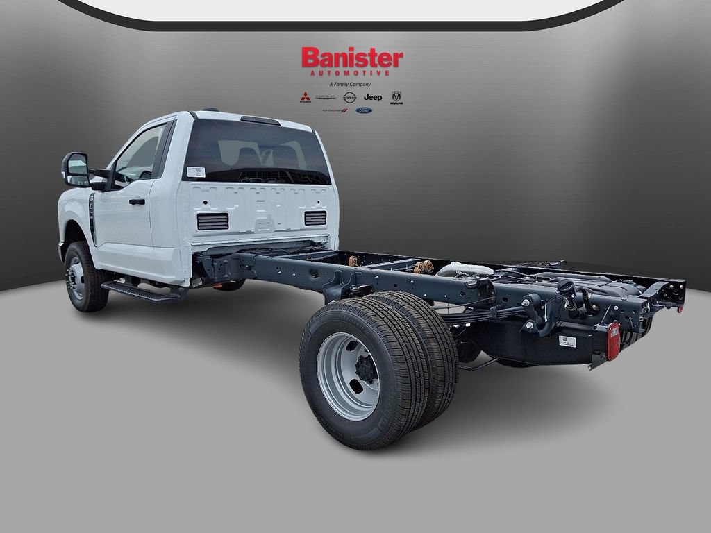 New 2025 Ford F350 XLT AWD/4WD image 4