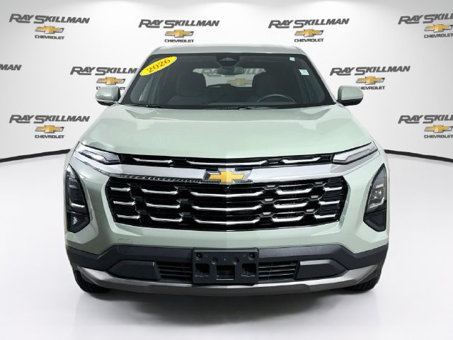 Used 2026 Chevrolet Equinox LT AWD/4WD image 2