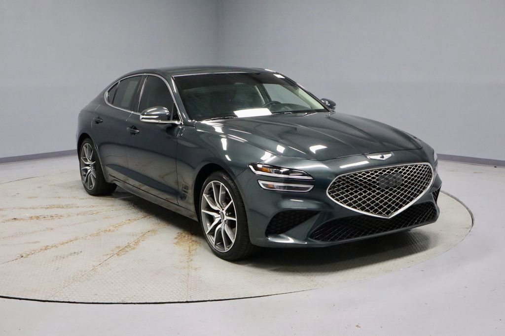 Used 2023 Genesis G70 2.0T image 1