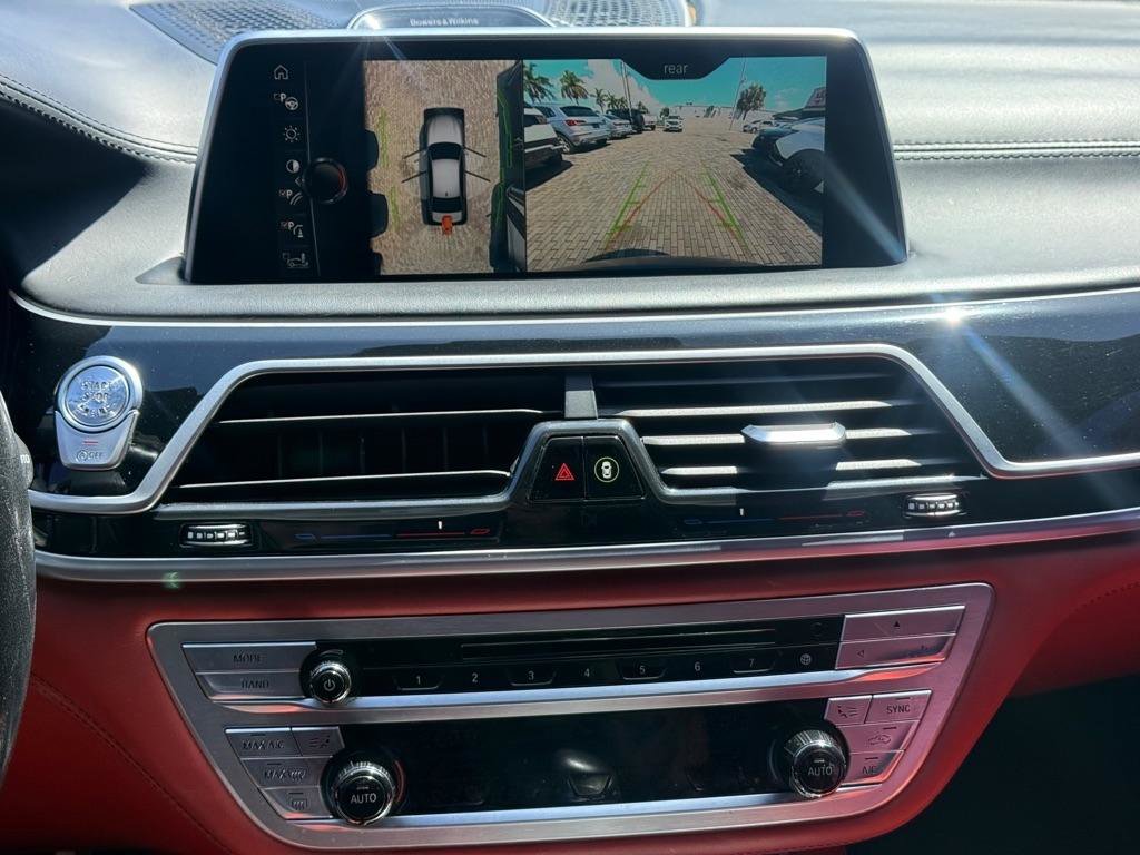 Used 2017 BMW 750i 750i Sedan image 19