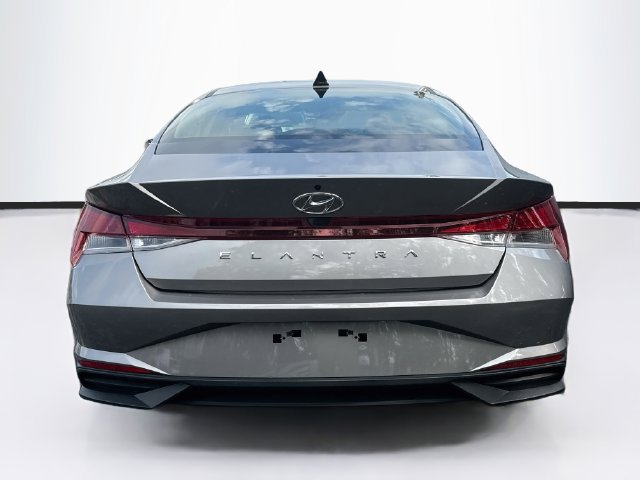 Used 2023 Hyundai Elantra SEL w/ Convenience Package FWD image 7