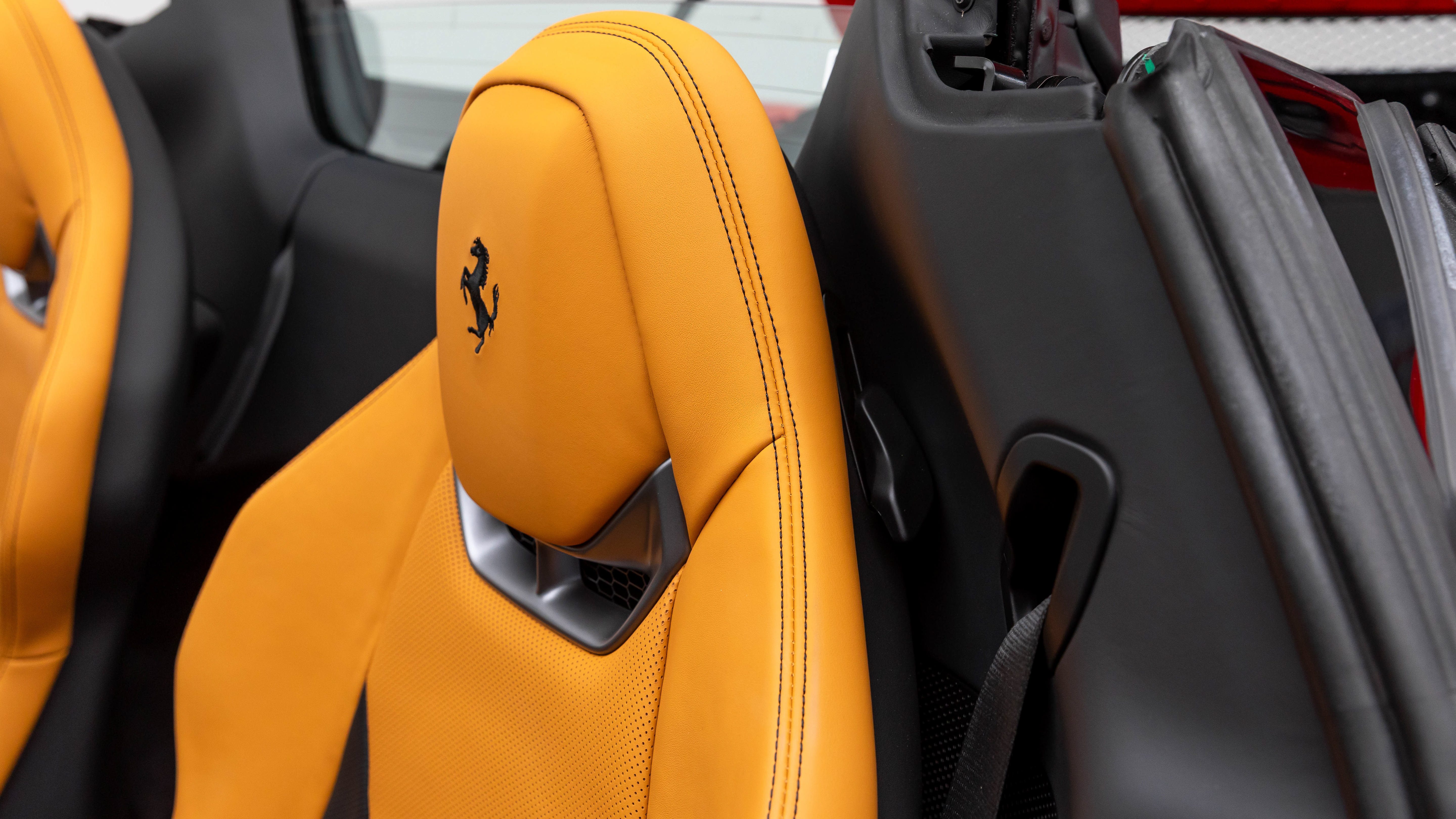 Certified 2025 Ferrari 296 GTS RWD image 40