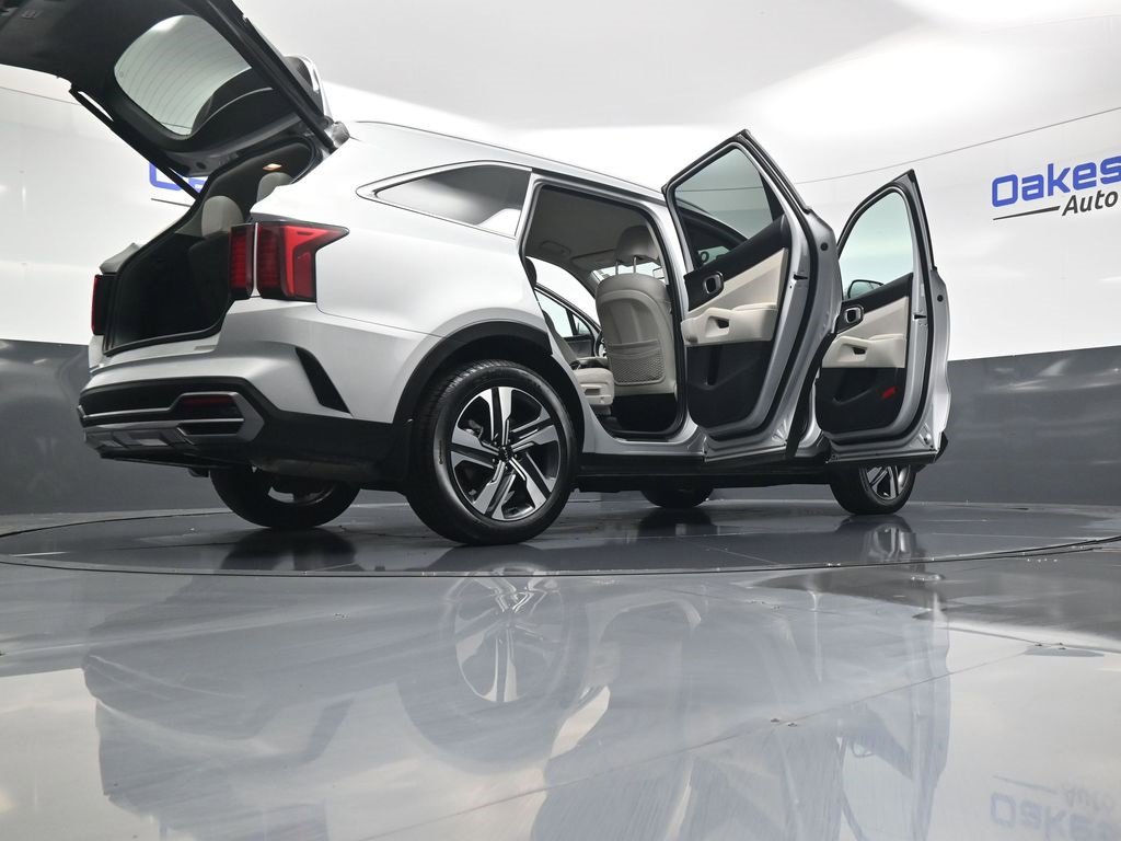 Certified 2024 Kia Sorento EX image 63