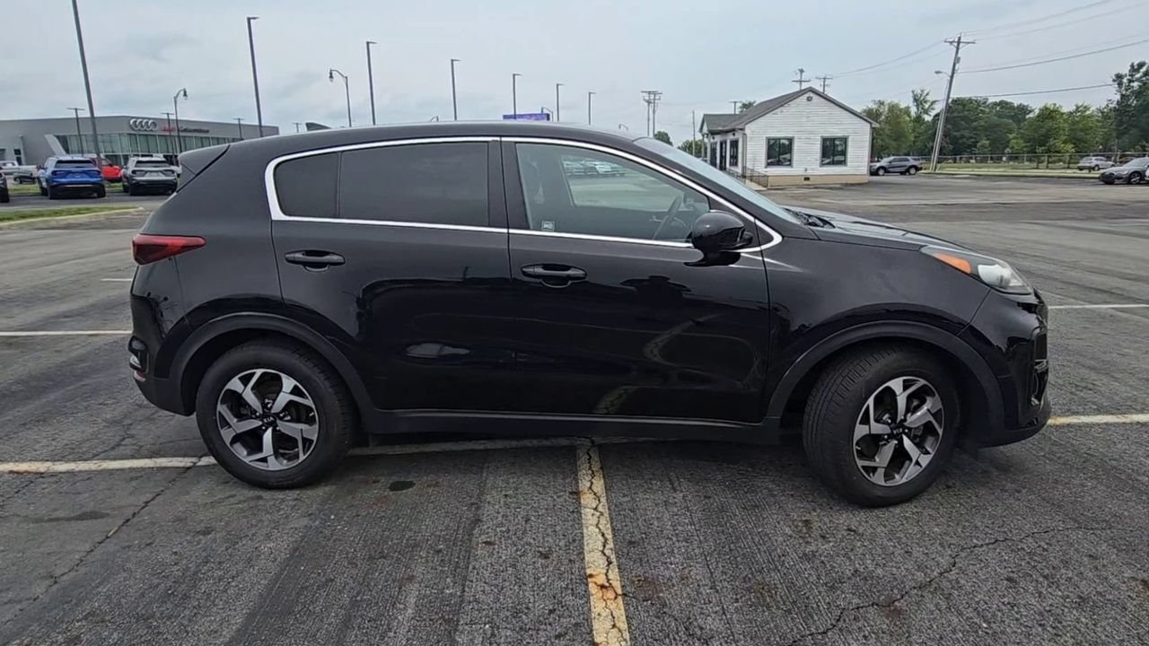 Used 2020 Kia Sportage LX FWD image 11