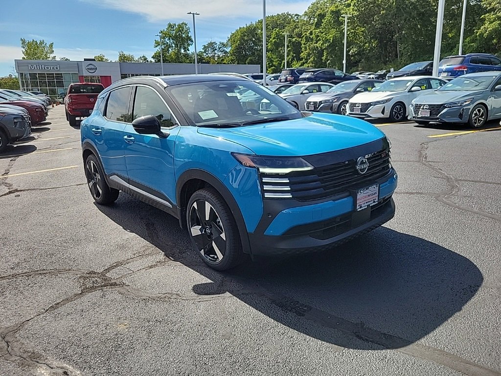 New 2025 Nissan Kicks SR w/ SR Premium Package image 7