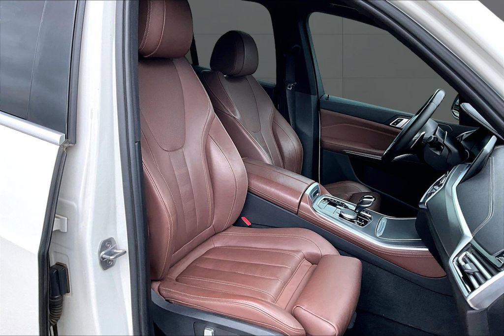 Used 2019 BMW X5 xDrive40i w/ Premium Package 2 AWD/4WD image 7