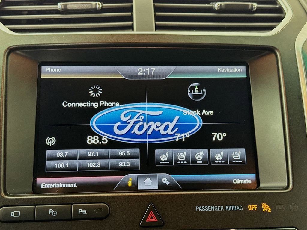 Used 2016 Ford Explorer Platinum AWD/4WD image 17