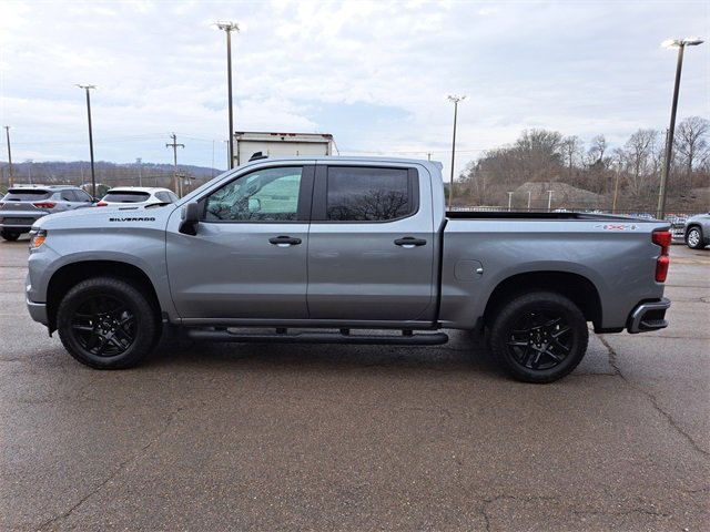 Used 2026 Chevrolet Silverado 1500 Custom w/ Rally Edition image 2