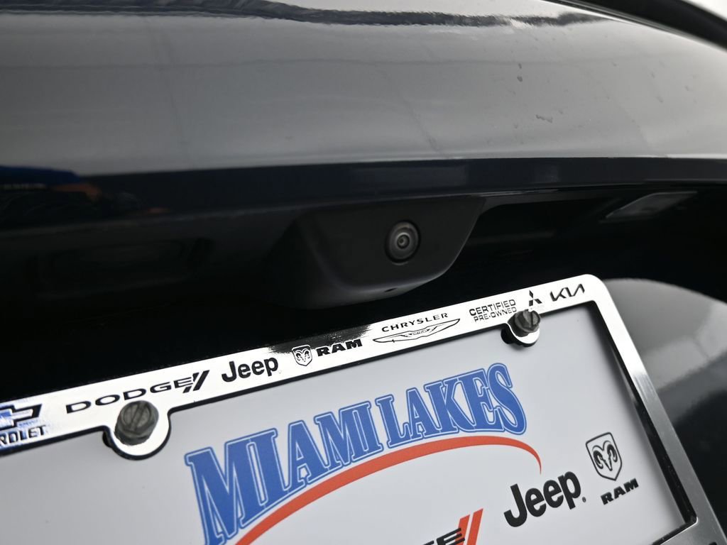 Used 2024 Jeep Grand Cherokee Limited w/ Black Appearance Package image 39