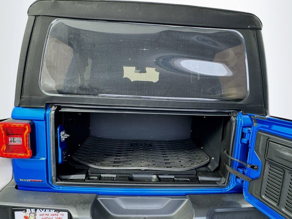 Used 2024 Jeep Wrangler Sahara image 26