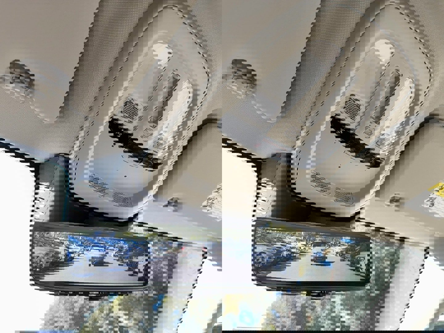 New 2026 Volvo V60 B5 Cross Country Plus w/ Climate Package image 24