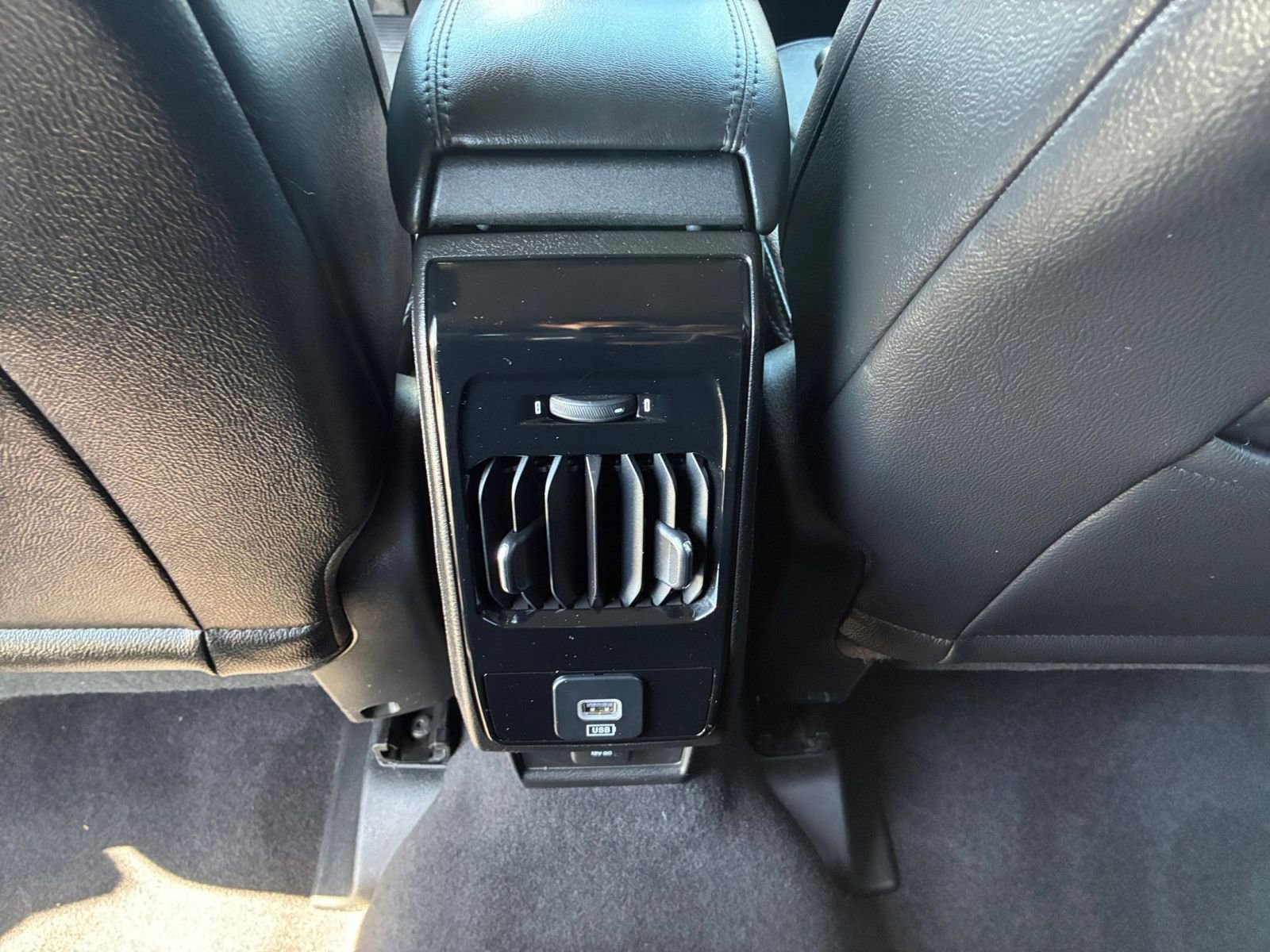 Used 2025 Jeep Compass Limited AWD/4WD image 23