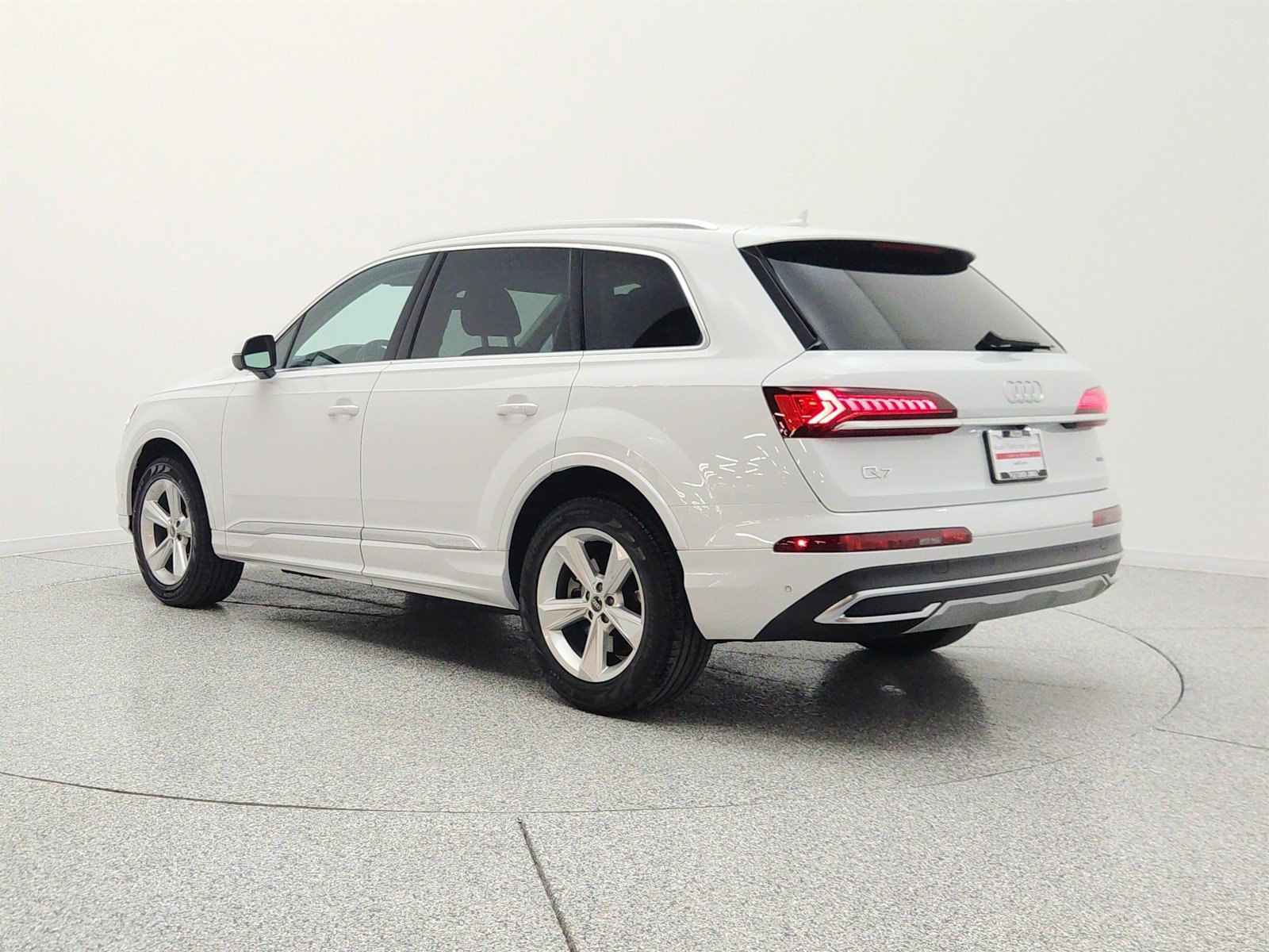 Used 2023 Audi Q7 2.0T Premium Plus w/ Premium Plus Package AWD/4WD image 7