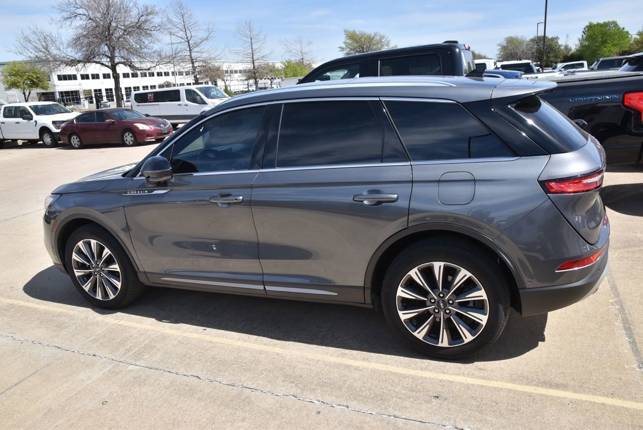 Used 2022 Lincoln Corsair Reserve w/ Equipment Group 201A image 9