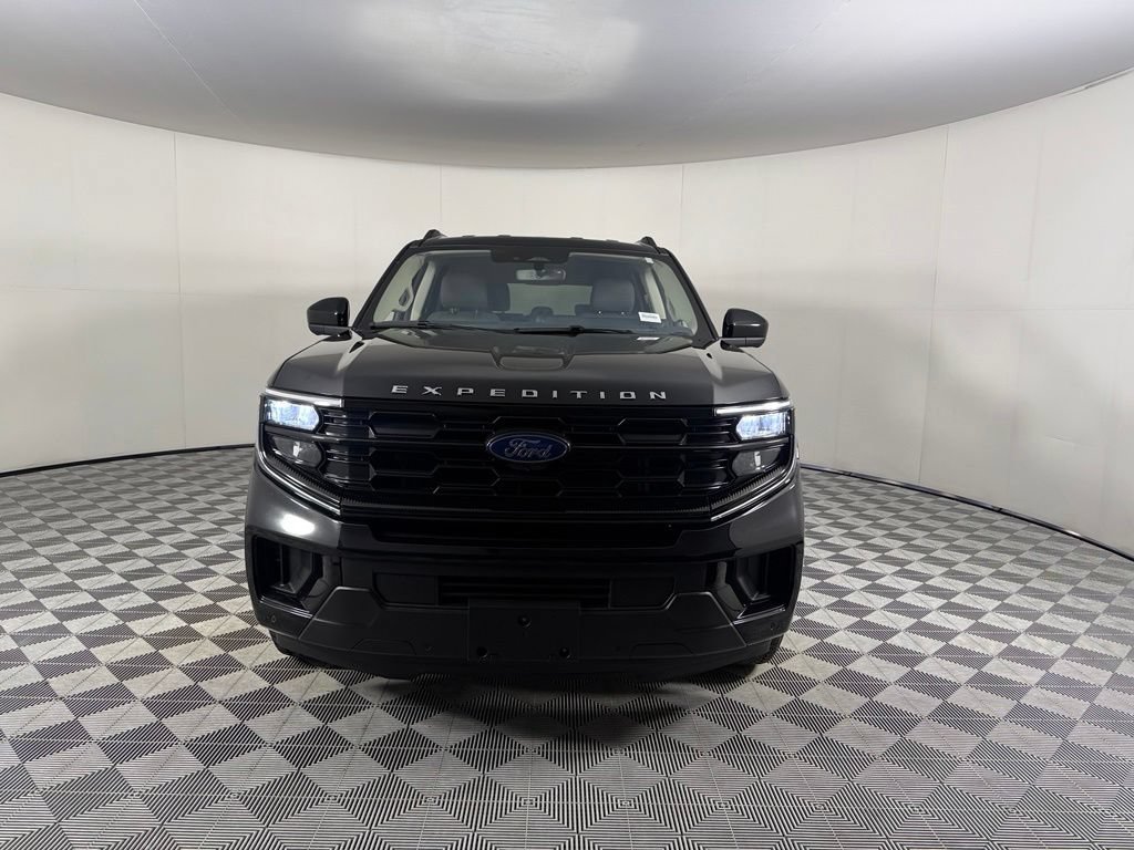 Used 2025 Ford Expedition Max Active RWD image 5