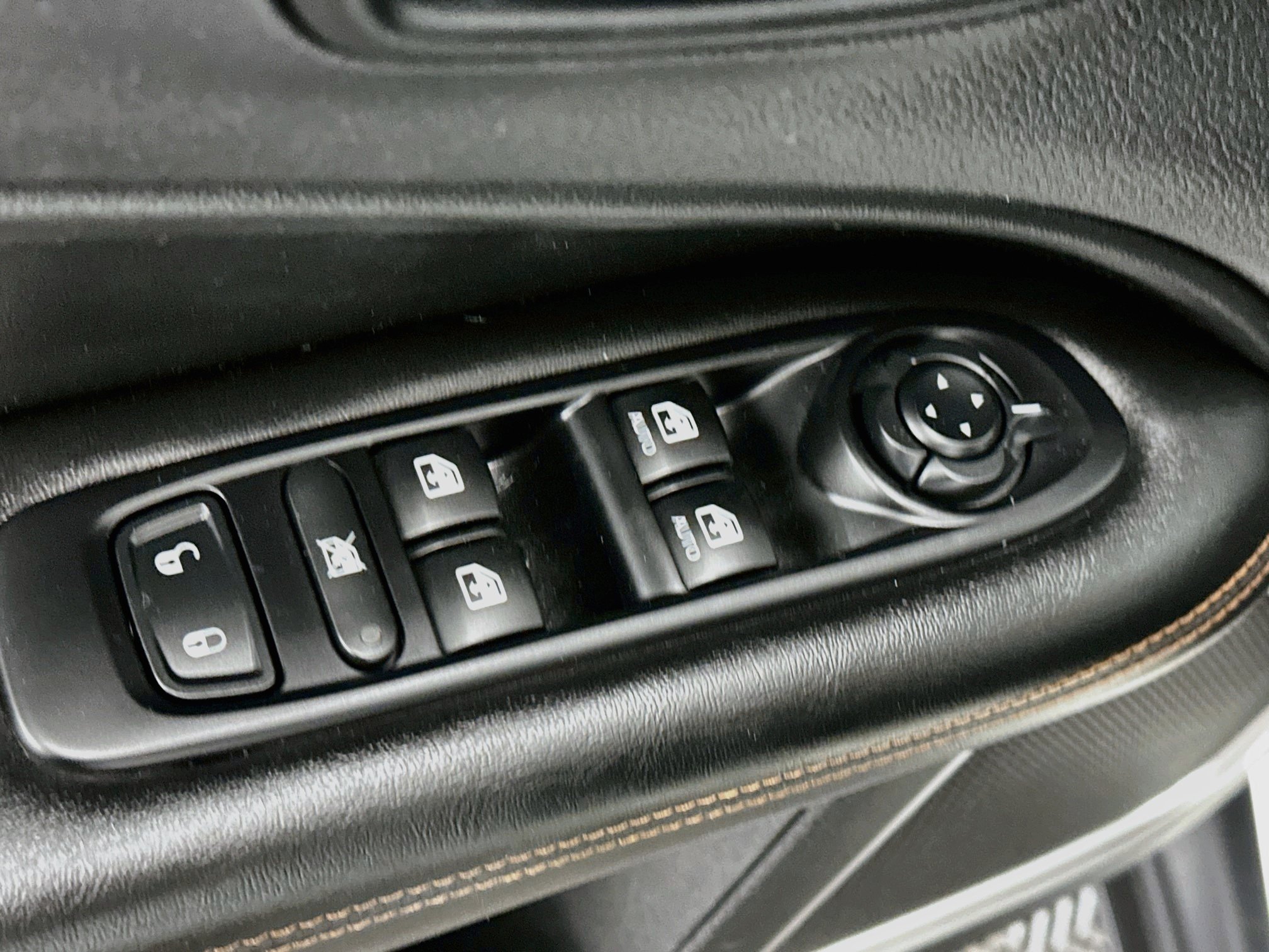 Used 2021 Jeep Compass Limited AWD/4WD image 15