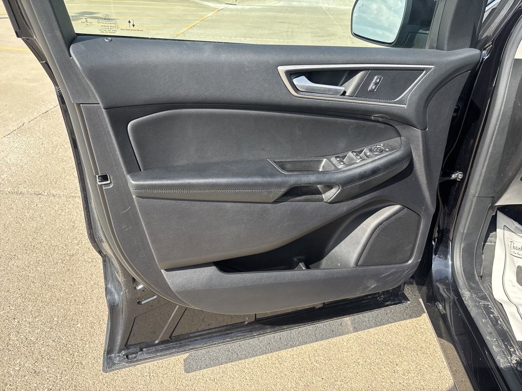 Used 2022 Ford Edge SEL w/ Convenience Package image 13