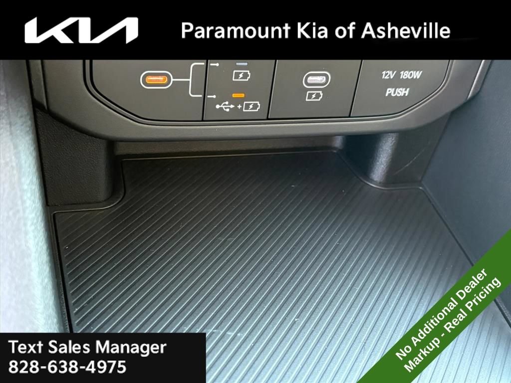New 2026 Kia K4 FWD image 24