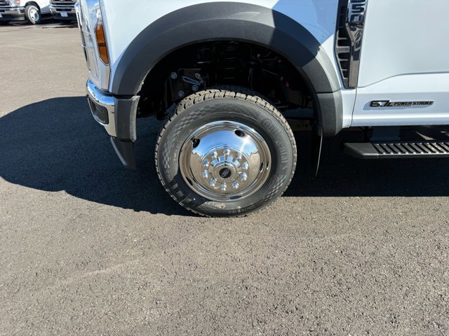 New 2026 Ford F550 4x4 Crew Cab image 16