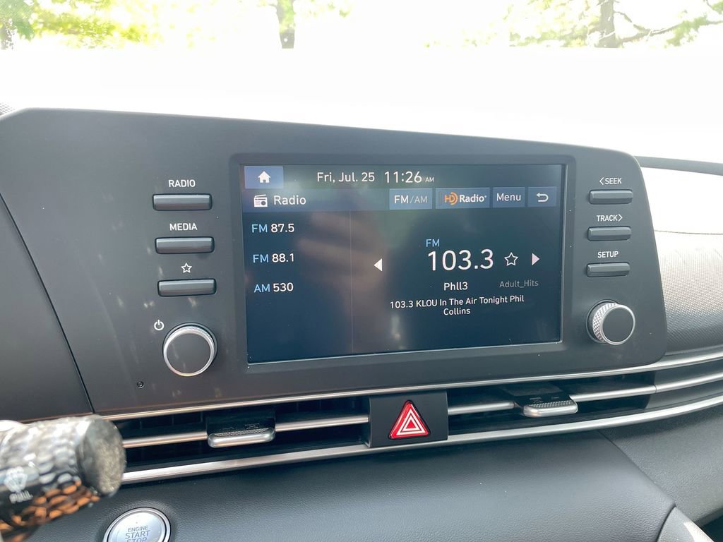 Used 2025 Hyundai Elantra Blue image 42