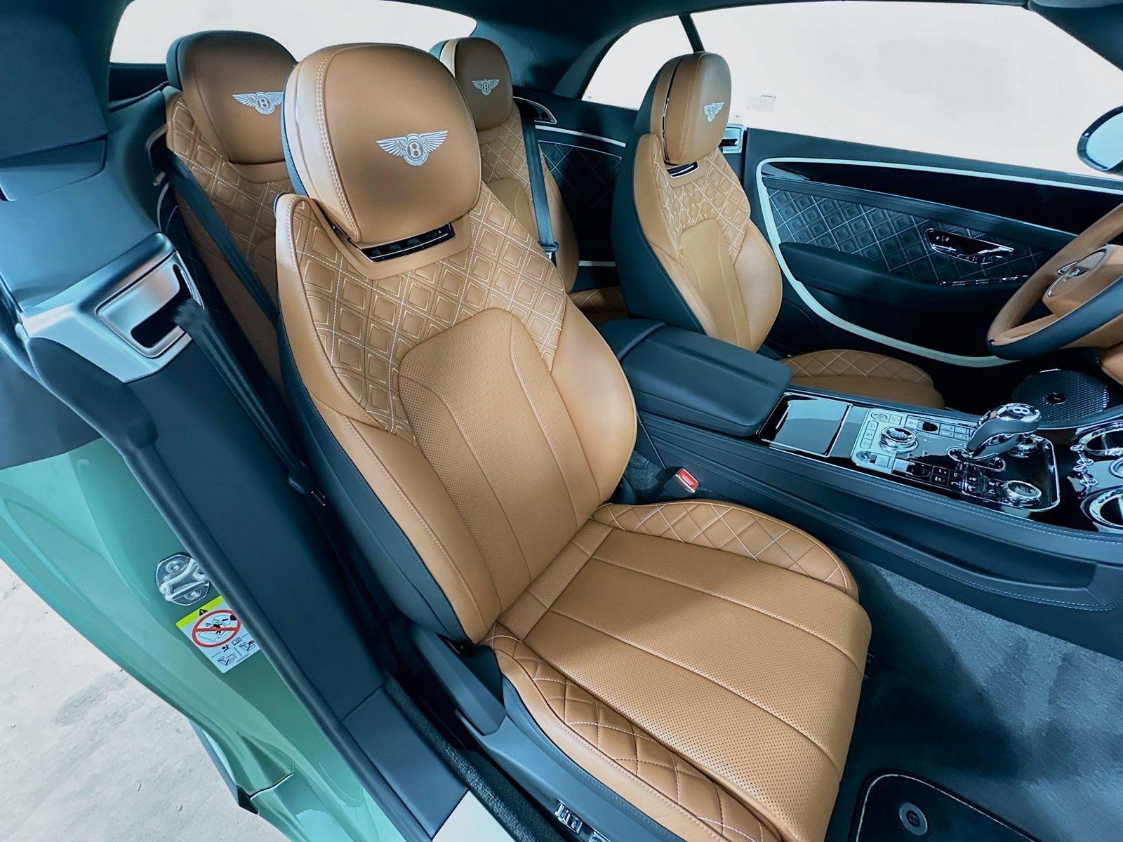Used 2024 Bentley Continental GT Mulliner AWD/4WD image 45