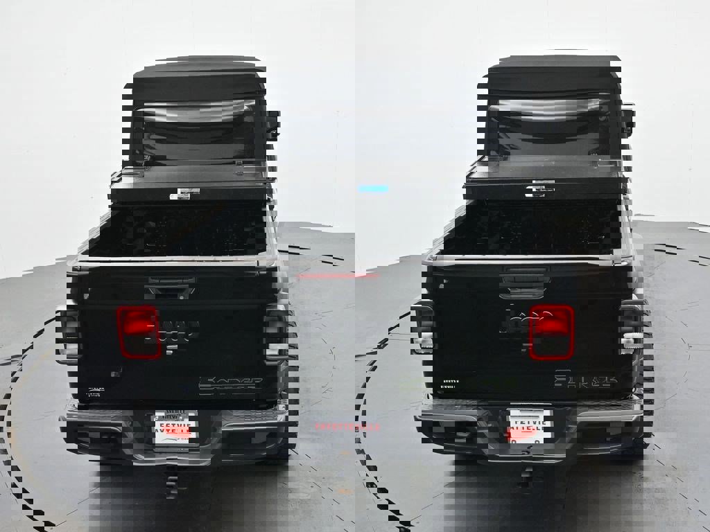 Used 2023 Jeep Gladiator Sport AWD/4WD image 21