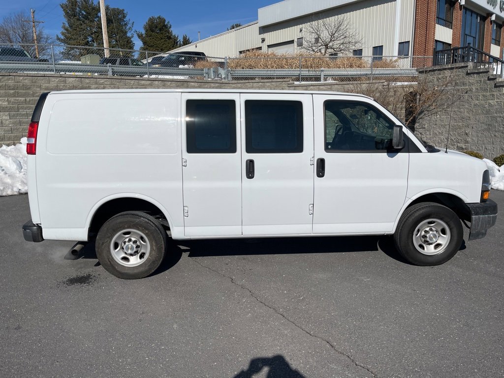 Used 2024 Chevrolet Express 2500 w/ Driver Convenience Package image 3