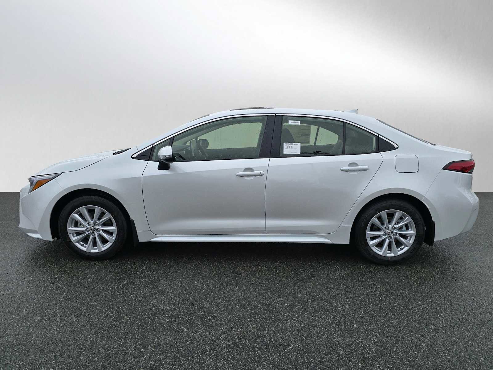 New 2026 Toyota Corolla XLE image 4