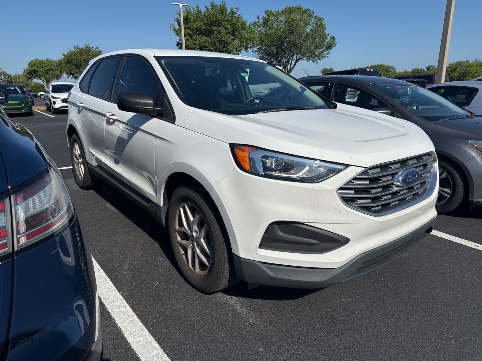 Used 2022 Ford Edge SE AWD/4WD image 4