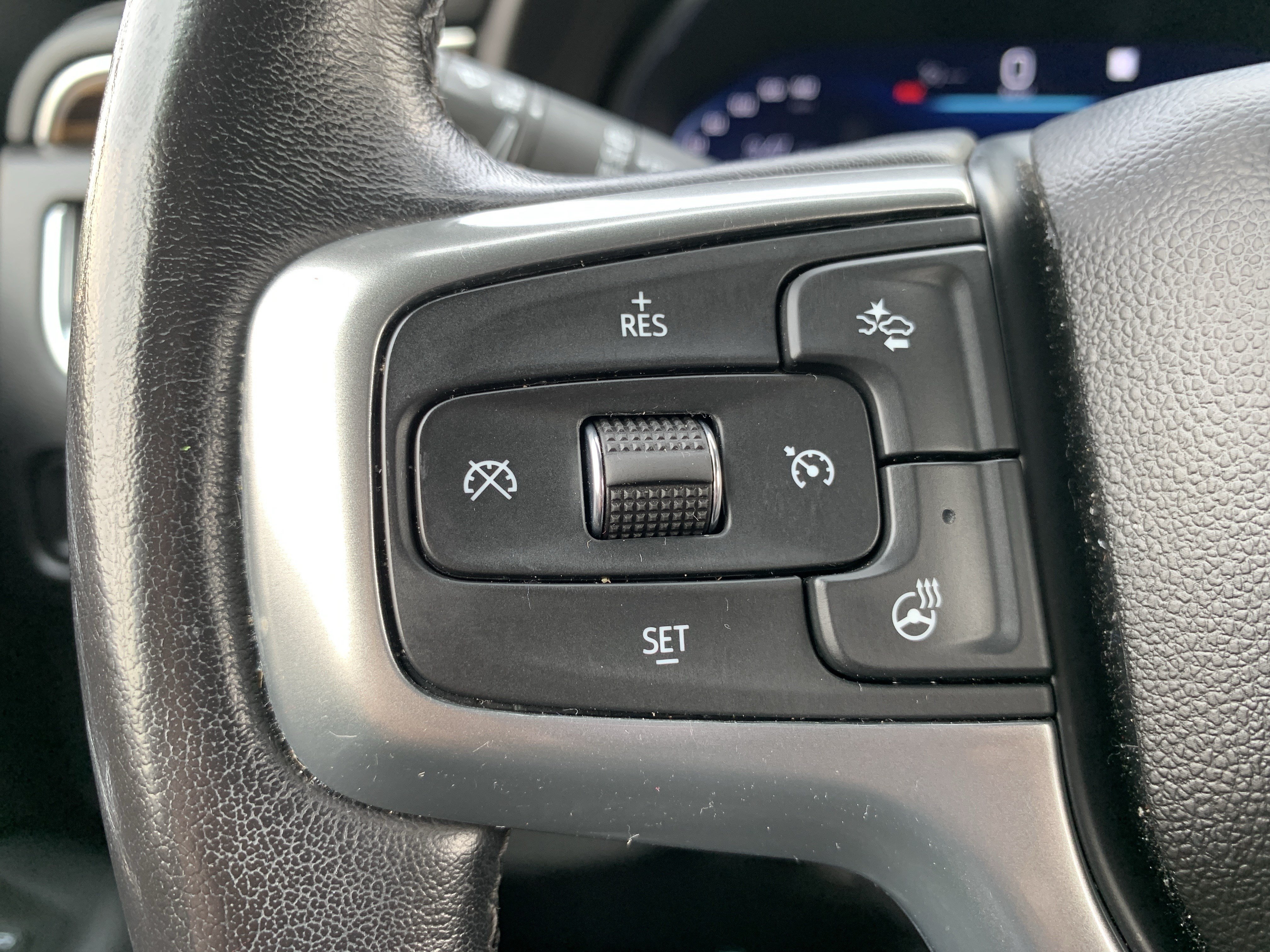 Used 2023 Chevrolet Tahoe Premier AWD/4WD image 19