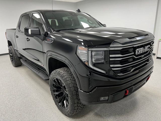 Used 2024 GMC Sierra 1500 AT4 w/ Technology Package image 3